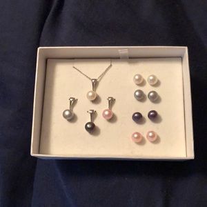 Pearl jewelry set